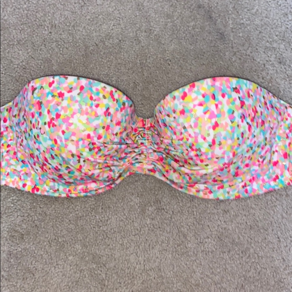 Victoria’s Secret bikini top